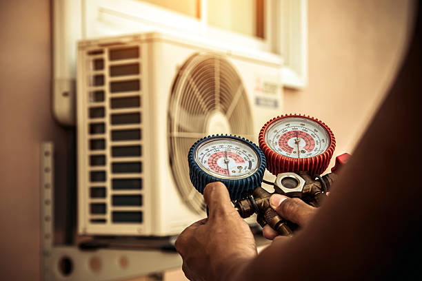 Professional Hvac technician working in Spring Valley, NY